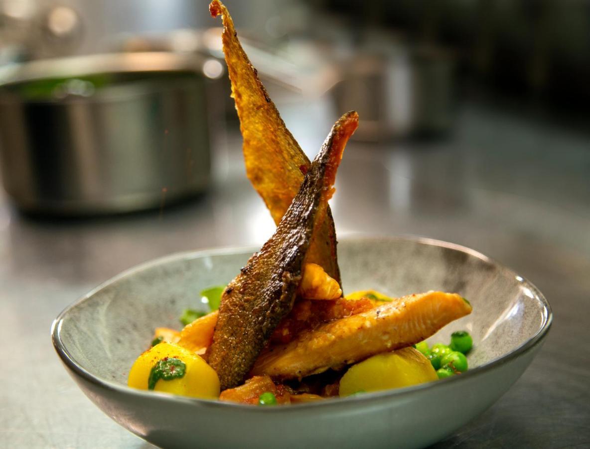 Logis - Hotel Restaurant Du Canard Hangest-sur-Somme Экстерьер фото